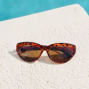 Retro Cat-Eye Sunglasses